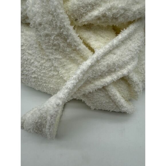 Terry Cotton robe white XL/XXLNEEDS TO BE WASHED THEY HAVE PALLET DUST ON THEM - Picture 2 of 7
